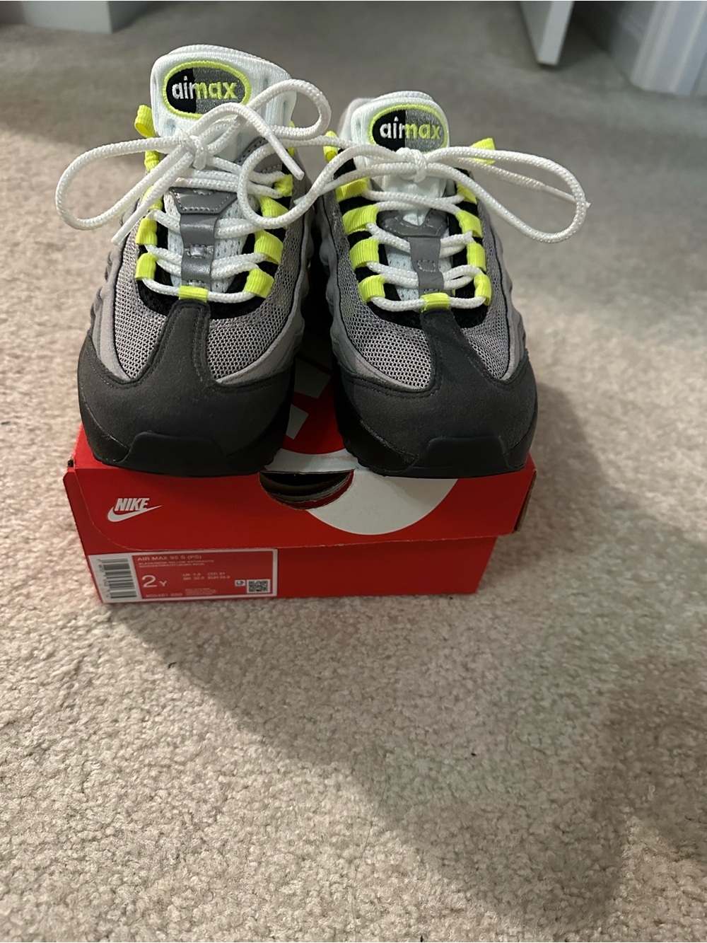 Nike Kids Gray & Neon Yellow Air Max Style Sneakers